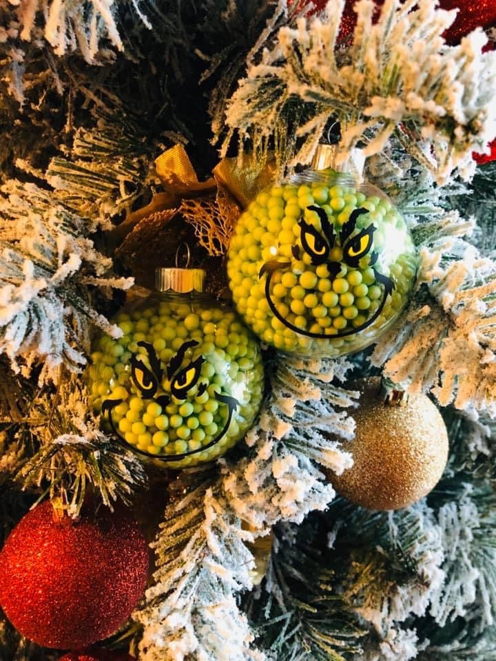 Round Green face ornament